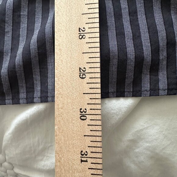 Van Heusen Mens Black & Gray Pinstripe Broadcloth Button-Up Shirt L Academia - Picture 11 of 13
